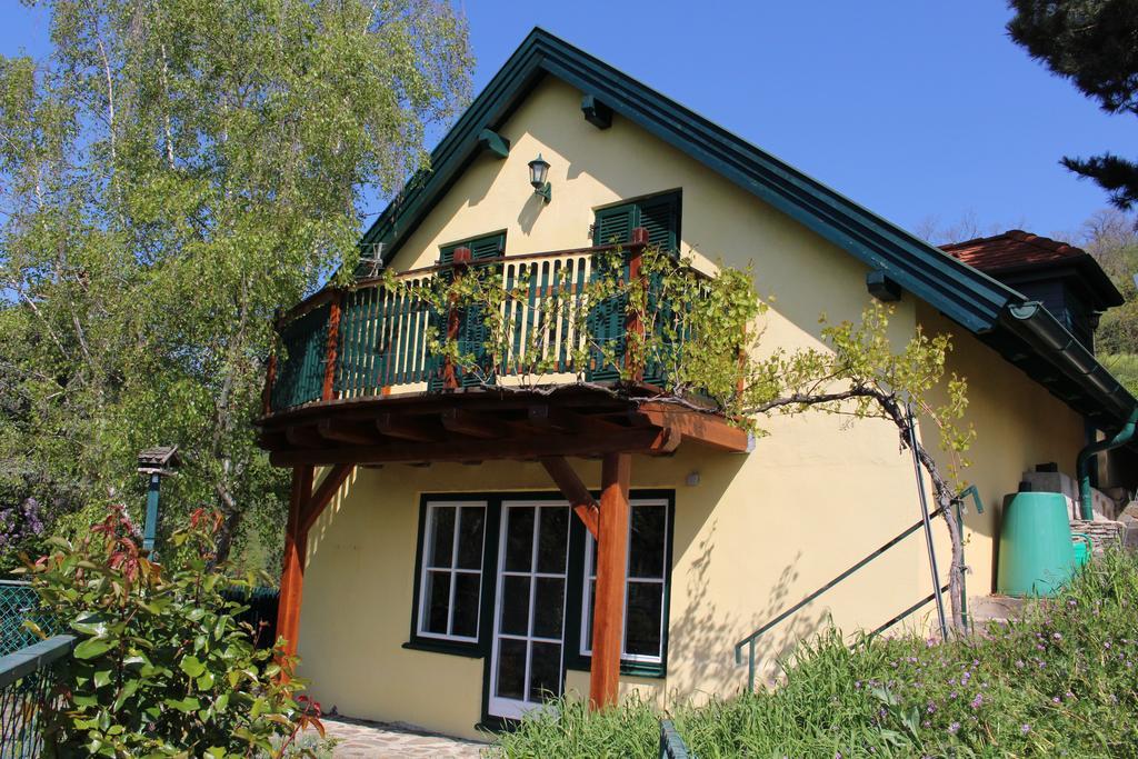 הוילה קרמס אן דר דונאו Winzerhaus Mit Fernblick מראה חיצוני תמונה